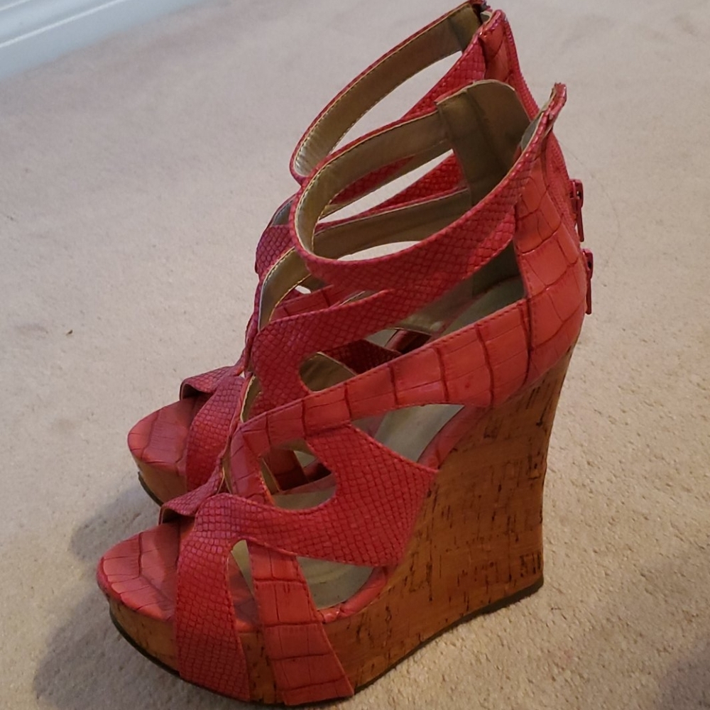 High wedge heel in hot pink python💓